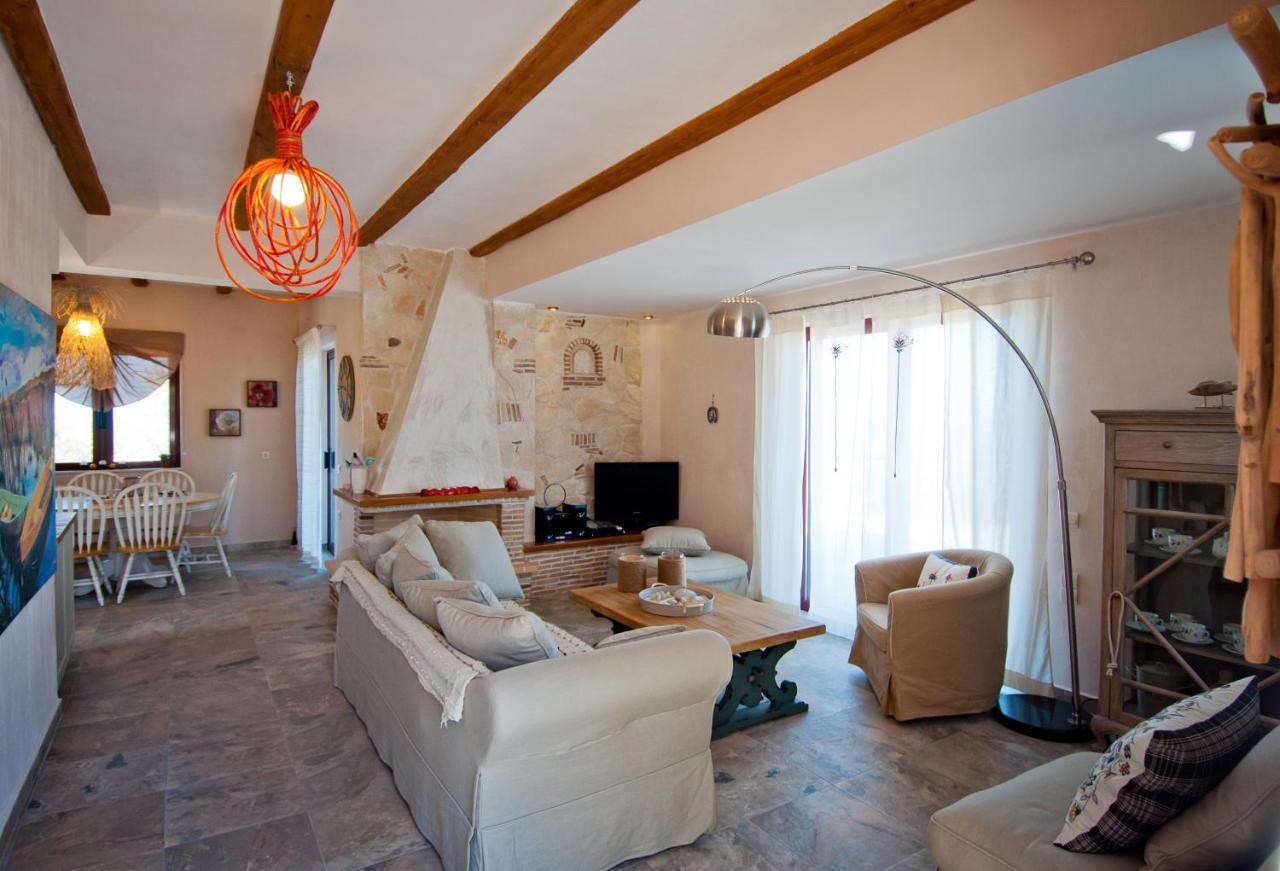Amorosa Villas Lagopodhon エクステリア 写真